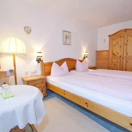 ホテル Biohotel Berghues 3*