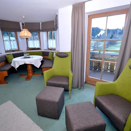 Biohotel Berghues ホテル オーバーシュタウフェン