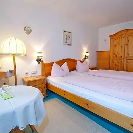 Hotel Biohotel Berghues 3*